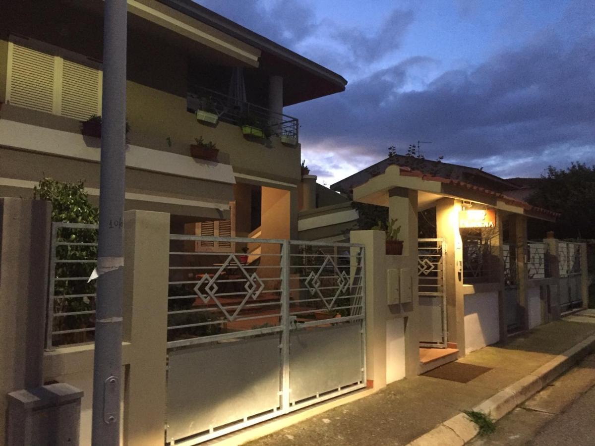 B&B Filomena Santa Giusta Εξωτερικό φωτογραφία